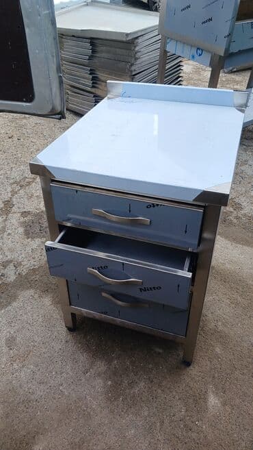 Paslanmayan poladdan (inox) hazırlanmış peşəkar mətbəx iş masasının lalafo.az -da Paslanmayan poladdan (inox) hazırlanmış peşəkar mətbəx iş masasının