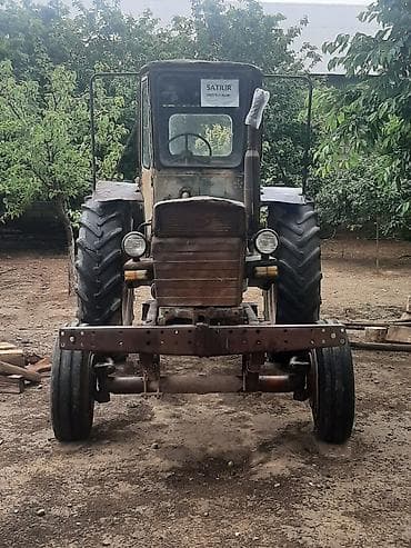 Kənd təsərrüfatı üçün təkərli traktor - Kabinli model, ön iki təkər lalafo.az -da Kənd təsərrüfatı üçün təkərli traktor - Kabinli model, ön iki təkər