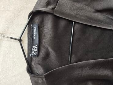 Salam yeni hec geyilmeyib .s.m razmer atlas ipek obnimi menya model lalafo.az -da Salam yeni hec geyilmeyib .s.m razmer atlas ipek obnimi menya model