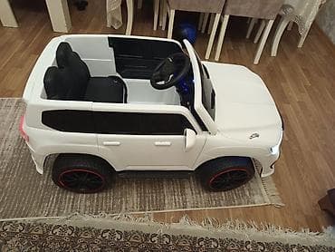 Uşaq elektrik avtomobili – SUV tipli model - Korpusu ağ rəngdə, geniş at lalafo.az Uşaq elektrik avtomobili – SUV tipli model - Korpusu ağ rəngdə, geniş