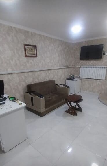 Kirayə üçün yarızirzəmi tipli kiçik studiya məkan. Xüsusiyyətlər: - lalafo.az -da — 6 Kirayə üçün yarızirzəmi tipli kiçik studiya məkan. Xüsusiyyətlər: - — 6