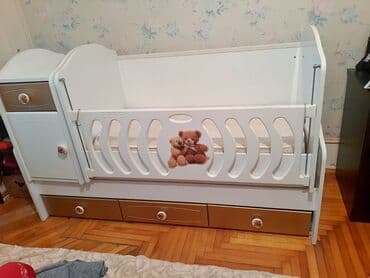 Oğlan və qız üçün, İşlənmiş, Dördbucaq, Beşik, Dəstsiz, Matras ilə, Yellənmə mexanizm ilə lalafo.az -da Oğlan və qız üçün, İşlənmiş, Dördbucaq, Beşik, Dəstsiz, Matras ilə, Yellənmə mexanizm ilə