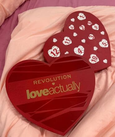 Revolution Advent Calender seti 12-li 120 azn ✅️. 28 may metro lalafo.az -da Revolution Advent Calender seti 12-li 120 azn ✅️. 28 may metro