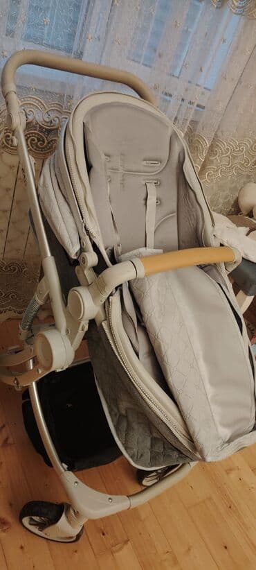 Çıxarıla bilən beşikli araba, İşlənmiş, Cins: Qız, Yaş: 24-30 ay, Ünvandan götürmə lalafo.az -da Çıxarıla bilən beşikli araba, İşlənmiş, Cins: Qız, Yaş: 24-30 ay, Ünvandan götürmə