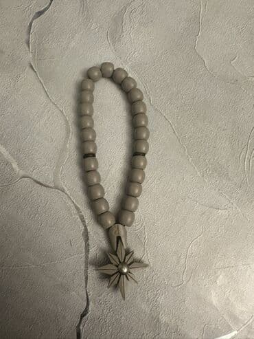 Aksesuar: Bərk materialdan hazırlanmış bəzəkli muncuq zənciri. təsbeh lalafo.az -da Aksesuar: Bərk materialdan hazırlanmış bəzəkli muncuq zənciri. təsbeh