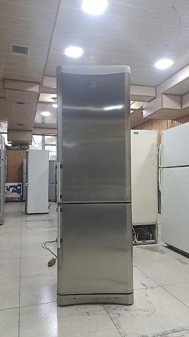 2 qapılı Indesit Soyuducu Satılır, rəng - Gümüşü lalafo.az -da 2 qapılı Indesit Soyuducu Satılır, rəng - Gümüşü