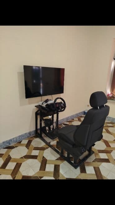 Oyun guşəsi və simulyator seti – Böyük divara quraşdırılmış LED TV lalafo.az -da Oyun guşəsi və simulyator seti – Böyük divara quraşdırılmış LED TV