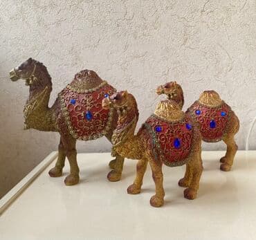 Fiqur, rəng - Qızılı lalafo.az -da Fiqur, rəng - Qızılı