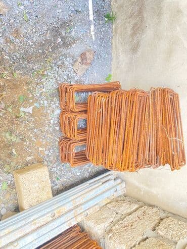 Mismarlar, şuruplar: 8lik katinkadan yığılıb xamutlar. 400 ədəd 40*15 var, 250 ədəd 30*15 lalafo.az -da — 1 Mismarlar, şuruplar: 8lik katinkadan yığılıb xamutlar. 400 ədəd 40*15 var, 250 ədəd 30*15 — 1