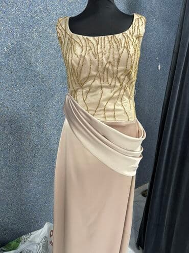 Zərif ziyafət/libas - Rəng: açıq bej-nude tonlarında - Üst hissə lalafo.az -da Zərif ziyafət/libas - Rəng: açıq bej-nude tonlarında - Üst hissə