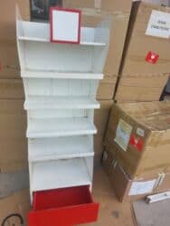 Vitrin demirdendi. 170 hunduru 60 eni 40 ise derinliyi lalafo.az -da Vitrin demirdendi. 170 hunduru 60 eni 40 ise derinliyi