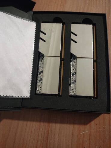 1.Triden Z Royal 32 gb 3600 mhz 2. Darkflahs RGB TR 240 soyducu 3 lalafo.az -da 1.Triden Z Royal 32 gb 3600 mhz 2. Darkflahs RGB TR 240 soyducu 3