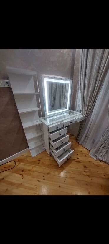 Yeni, Açılmayan, Şüşə, Dördbucaq masa lalafo.az -da Yeni, Açılmayan, Şüşə, Dördbucaq masa