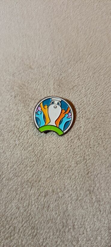 Məhsul: Koleksiya üçün pin döş nişanları Təsvir: - 4 ədəd metal lalafo.az -da Məhsul: Koleksiya üçün pin döş nişanları Təsvir: - 4 ədəd metal