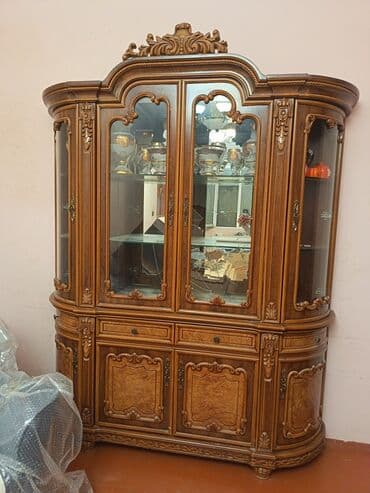 Şüşəli dolab vitrini lalafo.az -da Şüşəli dolab vitrini