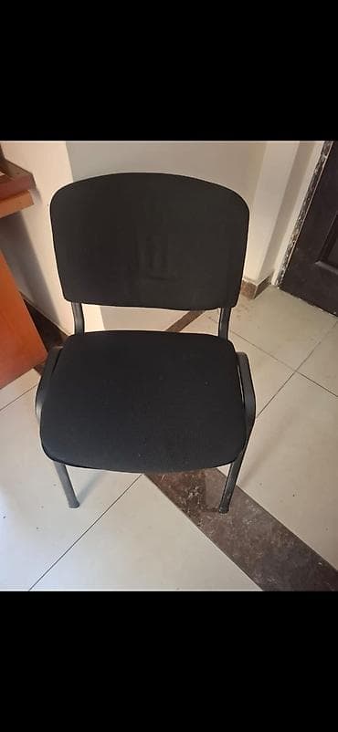 60 eded stul satilir. Siniqi yoxdu lalafo.az -da 60 eded stul satilir. Siniqi yoxdu