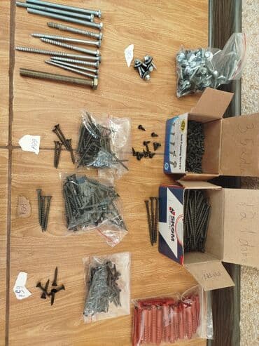Dəstə müxtəlif ölçülü və növdə vintlər, şuruplar və dübellərdən lalafo.az -da Dəstə müxtəlif ölçülü və növdə vintlər, şuruplar və dübellərdən