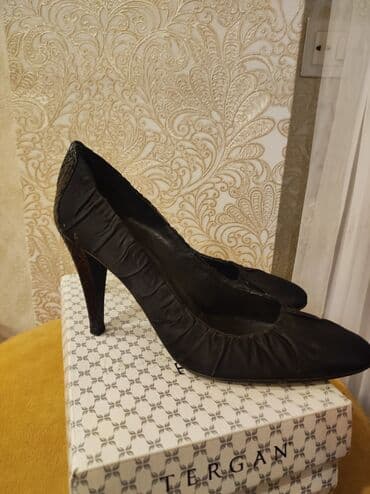 Tuflilər, Ölçü: 40, rəng - Qara, İşlənmiş lalafo.az -da Tuflilər, Ölçü: 40, rəng - Qara, İşlənmiş