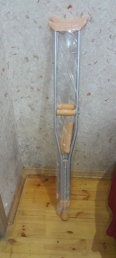 Məhsul: qoltuqağacı (cüt) - Material: yüngül və möhkəm alüminium lalafo.az -da Məhsul: qoltuqağacı (cüt) - Material: yüngül və möhkəm alüminium