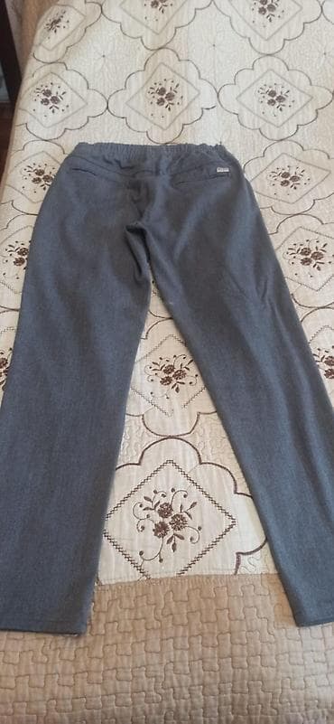 Şalvar oğlan üçün 14 15 yaş. yaxşı vəziyyətə . keyfiyətli materialı lalafo.az -da Şalvar oğlan üçün 14 15 yaş. yaxşı vəziyyətə . keyfiyətli materialı