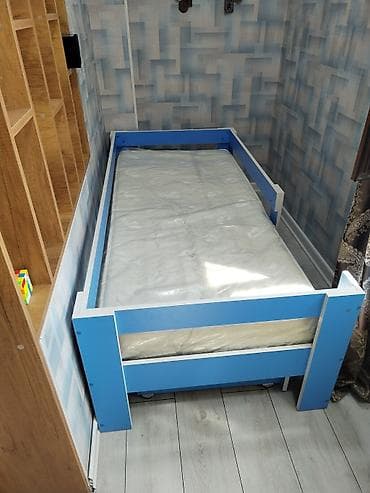 Oğlan və qız üçün, İşlənmiş, Çarpayı, Bazasız, Matras ilə, Siyirməli lalafo.az -da Oğlan və qız üçün, İşlənmiş, Çarpayı, Bazasız, Matras ilə, Siyirməli