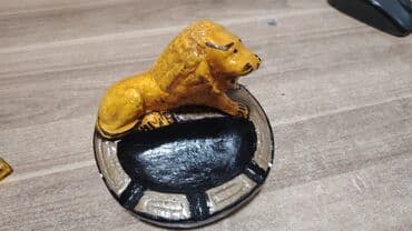 Şir fiqurlu külqabı - Material: Gips/keramika əsaslı, əl boyası ilə lalafo.az -da Şir fiqurlu külqabı - Material: Gips/keramika əsaslı, əl boyası ilə