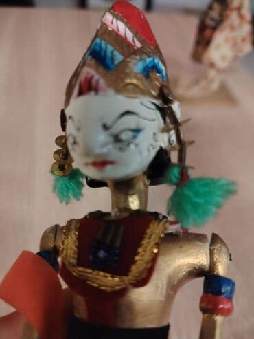 Bu əl işi kukla yumşaq ağacdan hazırlanıb. Qolları oynaqlıdır və lalafo.az -da Bu əl işi kukla yumşaq ağacdan hazırlanıb. Qolları oynaqlıdır və