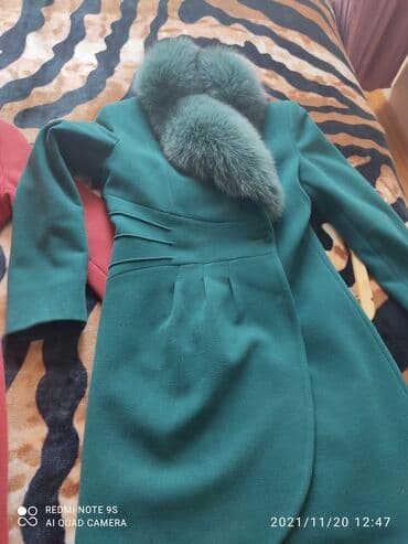 İlan başlığı: İçi siriqli qalın mexli palto. Mexini çıxarmaqda olur lalafo.az -da İlan başlığı: İçi siriqli qalın mexli palto. Mexini çıxarmaqda olur