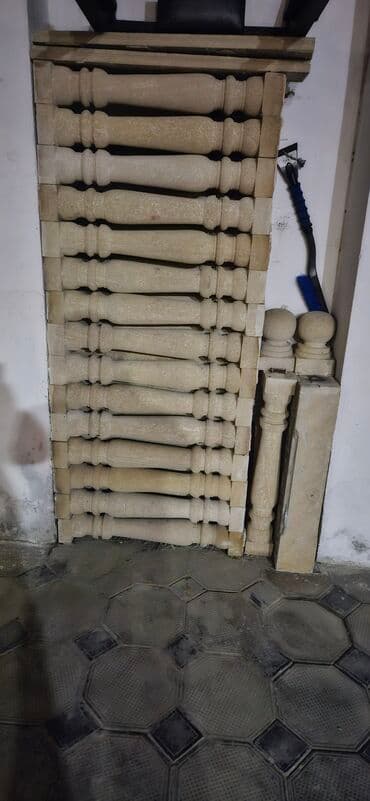 Balyans daşı. 2 ci əl.heç bir zədəsi yoxdur.32 ədəddir.Ehdiyac lalafo.az -da Balyans daşı. 2 ci əl.heç bir zədəsi yoxdur.32 ədəddir.Ehdiyac