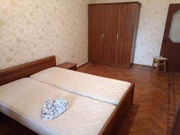 Normal veziyetde eshyali evdir. Ayna Sultanovda Bizim Market ile uzbe lalafo.az -da Normal veziyetde eshyali evdir. Ayna Sultanovda Bizim Market ile uzbe