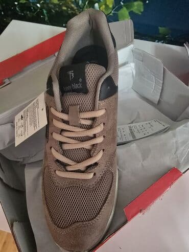 Məhsul: Tommy Black kişi krossovkaları Ölçü: 41 (Türk istehsalı) lalafo.az -da Məhsul: Tommy Black kişi krossovkaları Ölçü: 41 (Türk istehsalı)