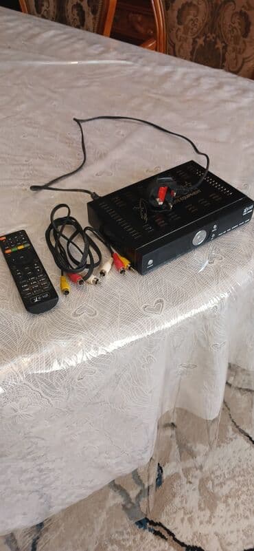 Tüner aparatı işləkdir həm HD Şunorla işlətmək olur həmdə 3 başlı lalafo.az -da Tüner aparatı işləkdir həm HD Şunorla işlətmək olur həmdə 3 başlı