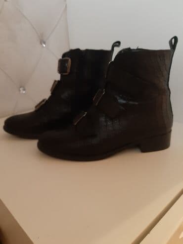 Ölçü: 37, rəng - Qara, İşlənmiş lalafo.az -da Ölçü: 37, rəng - Qara, İşlənmiş