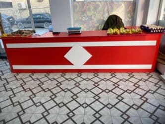 Kassa masasi satilir, Eni 70uzunluğu 4m di, 400 manat Bine Savxoz lalafo.az -da Kassa masasi satilir, Eni 70uzunluğu 4m di, 400 manat Bine Savxoz