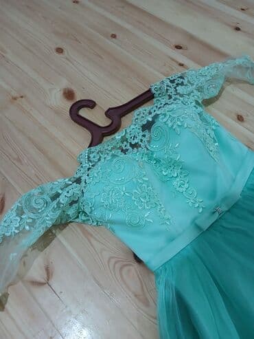 S,M bedene uygundur .Moskvada alinib 350 manata2 defe geyindim lalafo.az -da S,M bedene uygundur .Moskvada alinib 350 manata2 defe geyindim