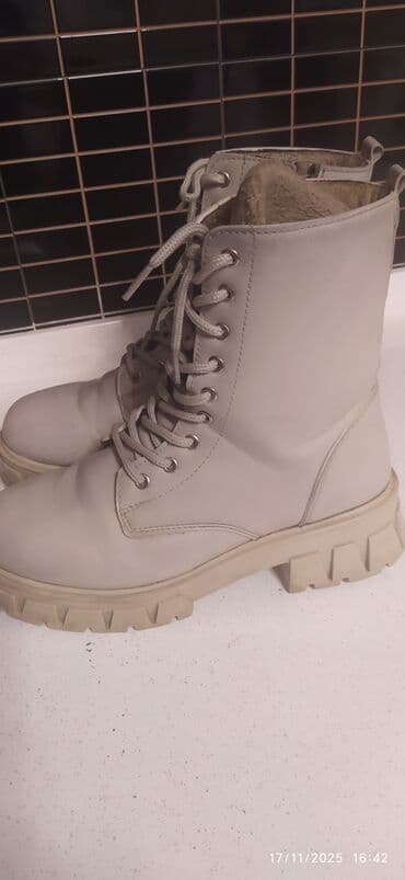 Ölçü: 40, rəng - Bej, İşlənmiş lalafo.az -da Ölçü: 40, rəng - Bej, İşlənmiş