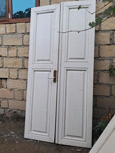 Qapi ikilayli,2 eded var biri 20 azn lalafo.az -da Qapi ikilayli,2 eded var biri 20 azn