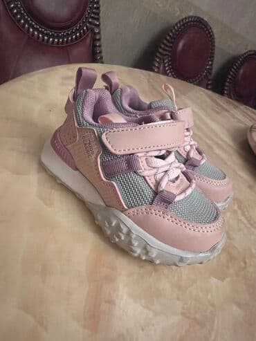 Yenidir kimidi usagın ayagına balaca oldugu ucun satılır lalafo.az -da Yenidir kimidi usagın ayagına balaca oldugu ucun satılır