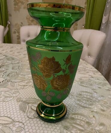 Bir vaza, Bogem şüşəsi lalafo.az -da Bir vaza, Bogem şüşəsi