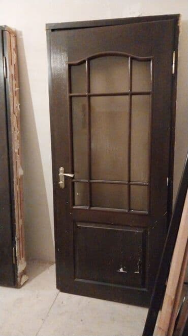 İşlənmiş Otaq qapısı Şəbəkə ilə, Zəmanətsiz, Ünvandan götürmə lalafo.az -da İşlənmiş Otaq qapısı Şəbəkə ilə, Zəmanətsiz, Ünvandan götürmə