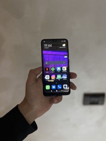 Redmi 8, 64 GB, rəng - Qara lalafo.az -da Redmi 8, 64 GB, rəng - Qara