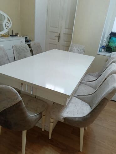 Qonaq otağı üçün, İşlənmiş, Açılan, Dördbucaq masa, 8 stul lalafo.az -da Qonaq otağı üçün, İşlənmiş, Açılan, Dördbucaq masa, 8 stul