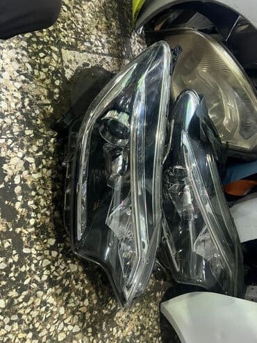 Komplekt, Yaxın və uzaq vuran işıqlar Nissan lalafo.az -da Komplekt, Yaxın və uzaq vuran işıqlar Nissan