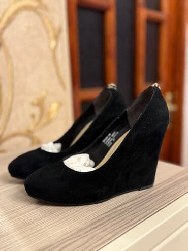 Tuflilər, Ölçü: 37, rəng - Qara, İşlənmiş lalafo.az -da Tuflilər, Ölçü: 37, rəng - Qara, İşlənmiş