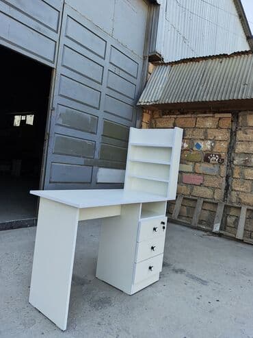 Столы для директора на заказ: Ağ rəngli funksional manikür masası - Üst hissədə üç səviyyəli açıq at lalafo.az — 4 Столы для директора на заказ: Ağ rəngli funksional manikür masası - Üst hissədə üç səviyyəli açıq — 4