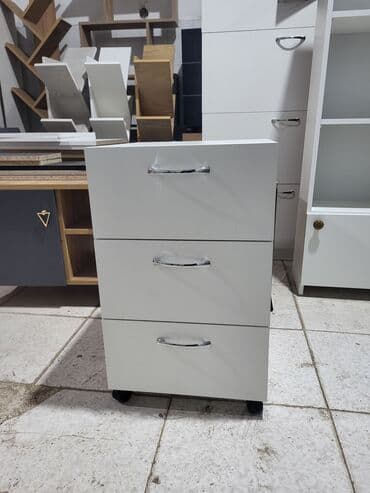 Təkərli 3 çekmeceli kompakt dolab - Rəng: ağ - Korpus materialı lalafo.az -da Təkərli 3 çekmeceli kompakt dolab - Rəng: ağ - Korpus materialı