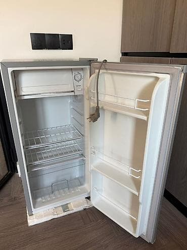 Мини Fischer Холодильник Продажа, цвет - Серебристый at lalafo.az Мини Fischer Холодильник Продажа, цвет - Серебристый