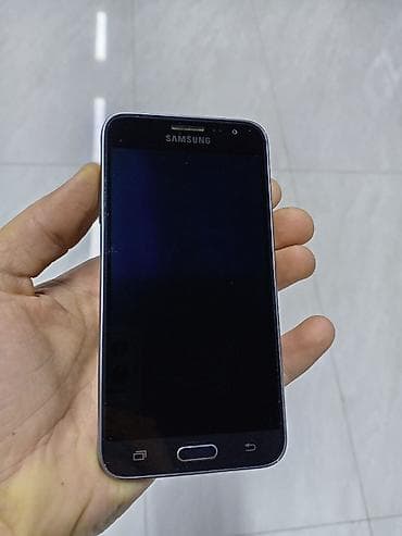 Samsung Galaxy J3 2016, 8 GB, rəng - Qara, İki sim kartlı lalafo.az -da Samsung Galaxy J3 2016, 8 GB, rəng - Qara, İki sim kartlı