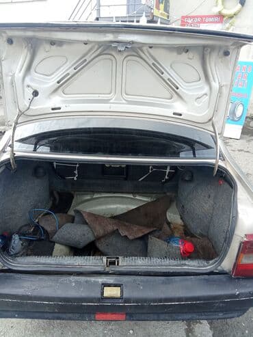 Opel Vectra üçün arxa baqaj bölməsi - Korpus rəngi: ağ (baqaj qapağı lalafo.az -da Opel Vectra üçün arxa baqaj bölməsi - Korpus rəngi: ağ (baqaj qapağı