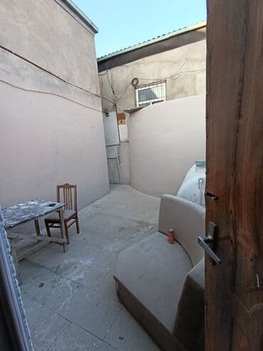 Otel və hostellər: Obyekt: Kiçik həyət sahəsi və köməkçi tikili Təsvir: - Dəmir qapılı lalafo.az -da — 2 Otel və hostellər: Obyekt: Kiçik həyət sahəsi və köməkçi tikili Təsvir: - Dəmir qapılı — 2